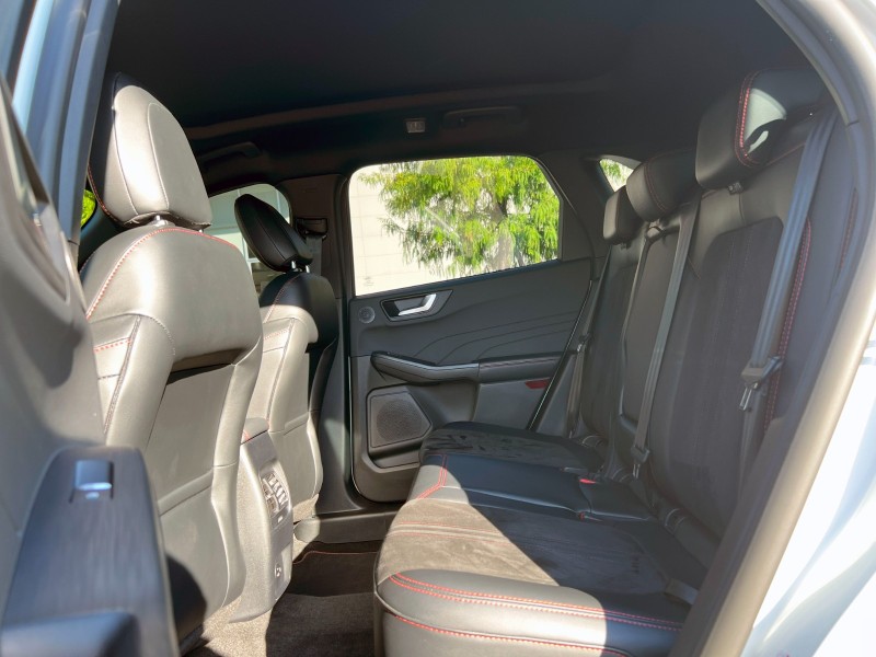 Ford/福特  Kuga 《跟新車只差價錢》2025式 Ford Kuga 2.0T AWD ST-Line 客車版 最新款 新車展間同款 SUV | 新北市汽車商業同業公會｜TACA優良車商聯盟｜中古、二手車買車賣車公會認證保固