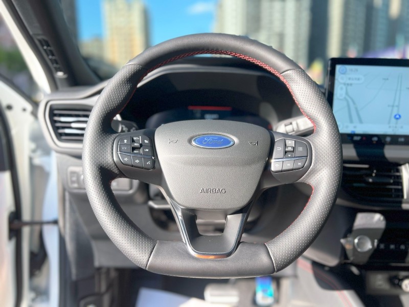 Ford/福特  Kuga 《跟新車只差價錢》2025式 Ford Kuga 2.0T AWD ST-Line 客車版 最新款 新車展間同款 SUV | 新北市汽車商業同業公會｜TACA優良車商聯盟｜中古、二手車買車賣車公會認證保固