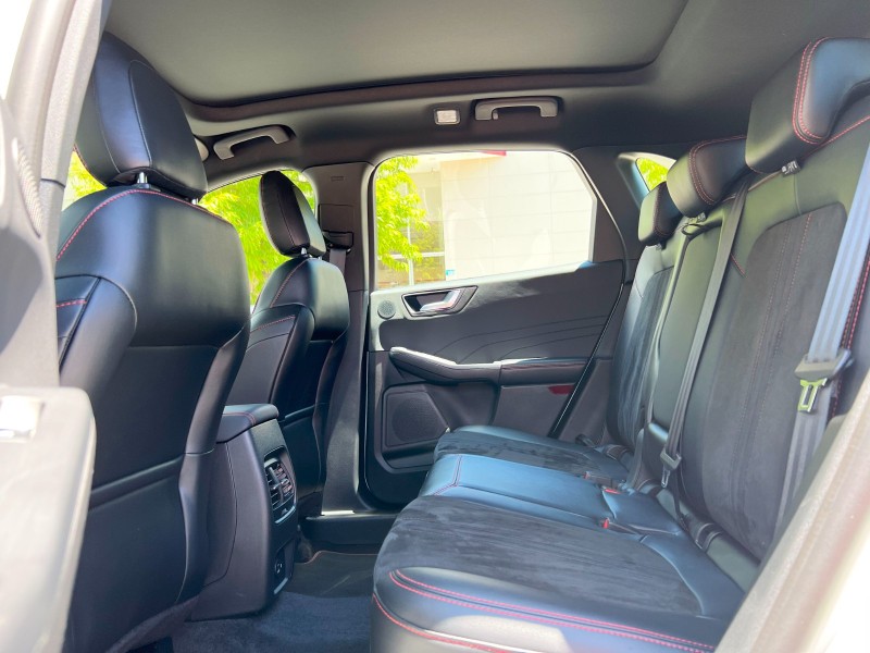 Ford/福特  Kuga 《跟新車只差價錢》2025式 Ford Kuga 2.0T AWD ST-Line 客車版 最新款 新車展間同款 SUV | 新北市汽車商業同業公會｜TACA優良車商聯盟｜中古、二手車買車賣車公會認證保固