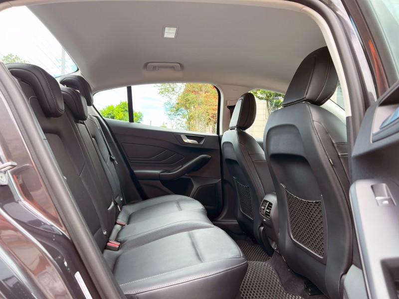 Ford/福特  Focus 《只跑4000公里》2022 Ford Focus 4D Lv2超質型 全台最漂亮 跟新車一樣 原廠保養 MK4 福特 | 新北市汽車商業同業公會｜TACA優良車商聯盟｜中古、二手車買車賣車公會認證保固