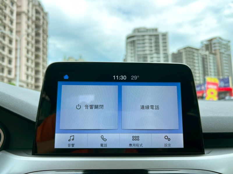 Ford/福特  Focus 《只跑4000公里》2022 Ford Focus 4D Lv2超質型 全台最漂亮 跟新車一樣 原廠保養 MK4 福特 | 新北市汽車商業同業公會｜TACA優良車商聯盟｜中古、二手車買車賣車公會認證保固