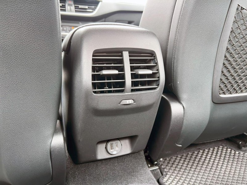 Ford/福特  Focus 《只跑4000公里》2022 Ford Focus 4D Lv2超質型 全台最漂亮 跟新車一樣 原廠保養 MK4 福特 | 新北市汽車商業同業公會｜TACA優良車商聯盟｜中古、二手車買車賣車公會認證保固