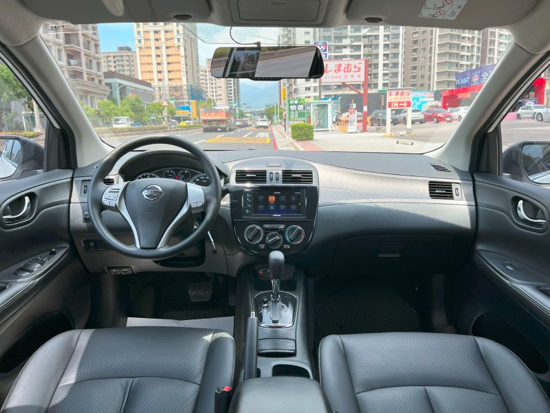 Nissan  Tiida 《代步買菜首選》2022 Nissan Tiida 5D 豪華版 超低里程 只跑3.8萬 全車如新 日產 鐵達 掀背車 | 新北市汽車商業同業公會｜TACA優良車商聯盟｜中古、二手車買車賣車公會認證保固