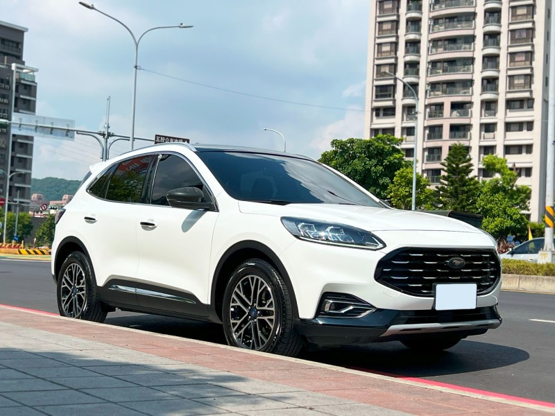Ford/福特  Kuga 《LV2自動駕駛》2020 Ford Kuga 1.5 旗艦型 全車如新 只跑7萬公里 原廠保養 福特 熱門車 SUV | 新北市汽車商業同業公會｜TACA優良車商聯盟｜中古、二手車買車賣車公會認證保固