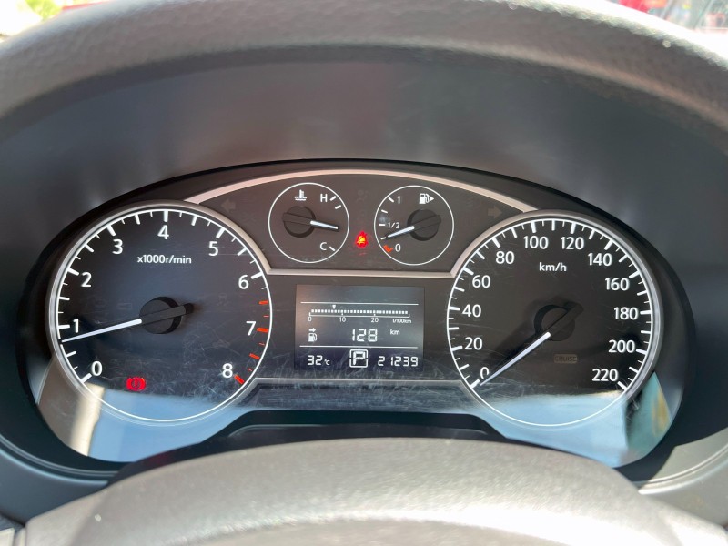 Nissan  Tiida 《代步買菜首選》2022 Nissan Tiida 5D 豪華版 超低里程 只跑2萬 全車如新 日產 鐵達 掀背車 | 新北市汽車商業同業公會｜TACA優良車商聯盟｜中古、二手車買車賣車公會認證保固