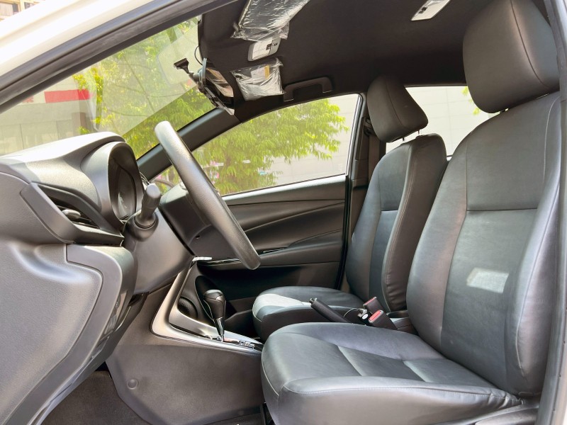 Toyota  Yaris 《超讚代步車》2022 Toyota Yaris 1.5經典 全車超漂亮 只跑5.9萬 原廠保養 新車保固內 豐田 大鴨 | 新北市汽車商業同業公會｜TACA優良車商聯盟｜中古、二手車買車賣車公會認證保固
