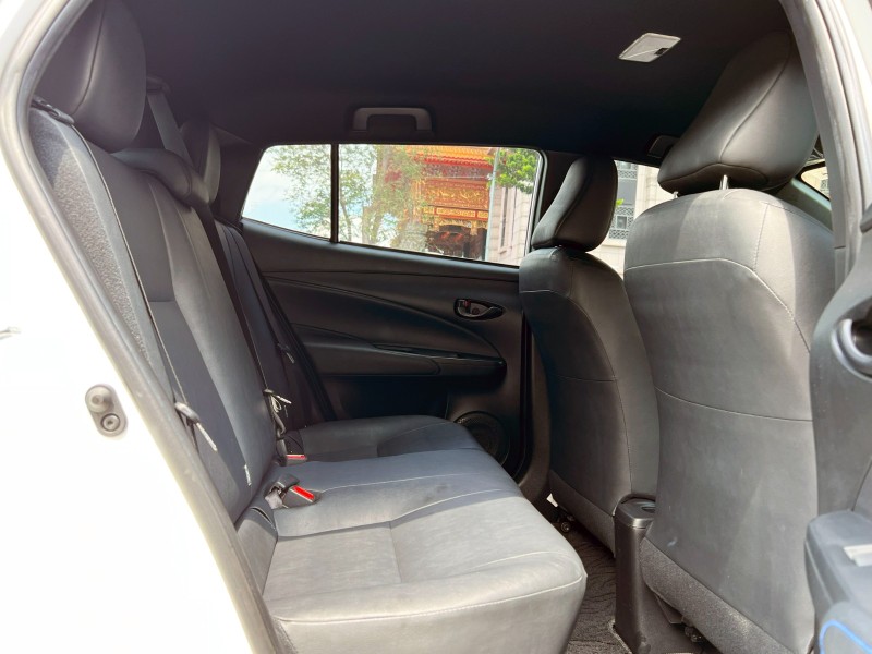 Toyota  Yaris 《超讚代步車》2022 Toyota Yaris 1.5經典 全車超漂亮 只跑5.9萬 原廠保養 新車保固內 豐田 大鴨 | 新北市汽車商業同業公會｜TACA優良車商聯盟｜中古、二手車買車賣車公會認證保固