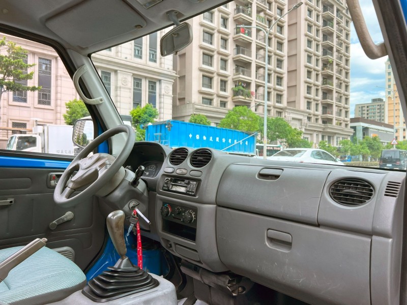 Mitsubishi  Veryca 《賺錢首選》2001 CMC Veryca 1.2 凌厲 全新木斗 車況超讚 免整理 直接上工 中華 三菱 貨車 商用車 | 新北市汽車商業同業公會｜TACA優良車商聯盟｜中古、二手車買車賣車公會認證保固