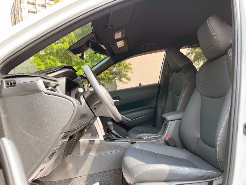 Toyota  Corolla Cross 《只跑1萬公里》2021 Toyota Corolla Cross 1.8豪華 原廠保養 全車超漂亮 豐田 CC SUV | 新北市汽車商業同業公會｜TACA優良車商聯盟｜中古、二手車買車賣車公會認證保固