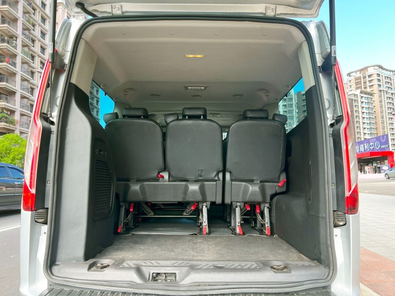 Ford/福特  Tourneo Custom 《全台最便宜》2017 Ford Tourneo Custom 尊爵型 9人座 旅行家 多功能休旅車 商務車 福特 | 新北市汽車商業同業公會｜TACA優良車商聯盟｜中古、二手車買車賣車公會認證保固