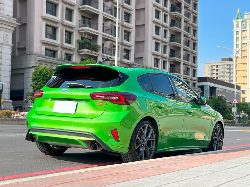 Ford/福特  Focus 《限量進口手排》2024式 Ford Focus 5D ST X 6MT 只跑2500公里 全台唯一 僅此一台 原裝進口 | 新北市汽車商業同業公會｜TACA優良車商聯盟｜中古、二手車買車賣車公會認證保固