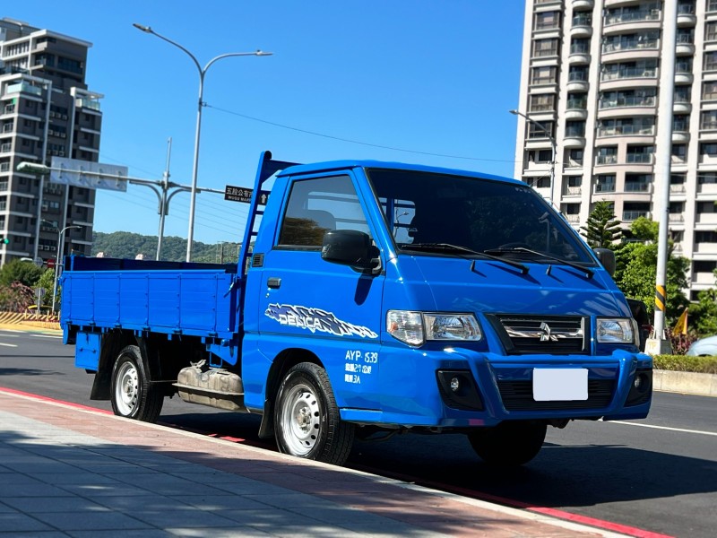 Mitsubishi  Delica 《雙折升降尾門》2017 Mitsubishi Delica 2.4 優質首選 免整理 直接上工賺錢 三菱 得利卡 貨車 | 新北市汽車商業同業公會｜TACA優良車商聯盟｜中古、二手車買車賣車公會認證保固