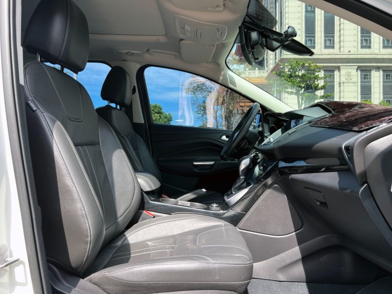 Ford/福特  Kuga 《全車超漂亮》2013 Ford Kuga 1.6頂級款 一手車 只跑10萬 原廠保養 全車超漂亮 休旅車 SUV 福特 | 新北市汽車商業同業公會｜TACA優良車商聯盟｜中古、二手車買車賣車公會認證保固