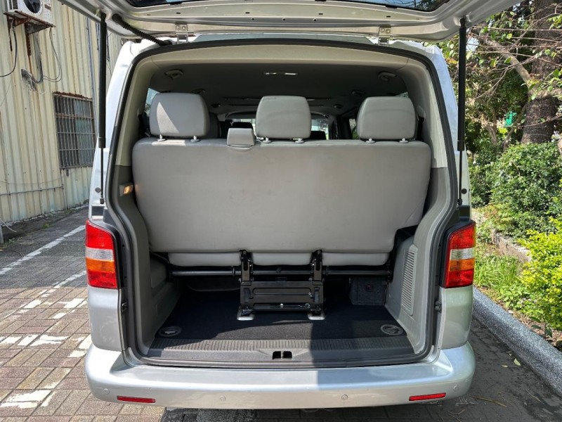 Volkswagen 福斯  T5 里程僅跑13萬 2007 Volkswagen T5 長軸 柴油自排 | 新北市汽車商業同業公會｜TACA優良車商聯盟｜中古、二手車買車賣車公會認證保固