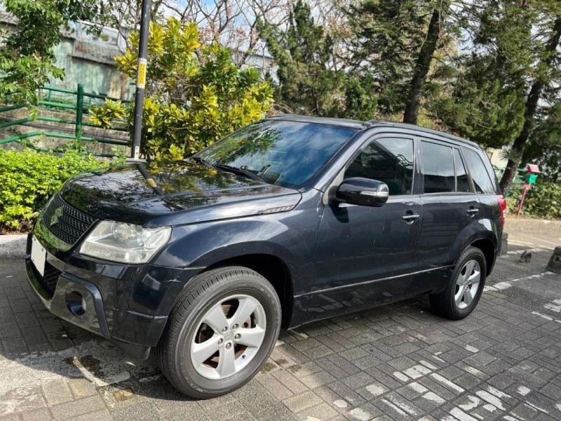 Suzuki  Grand Vitara 2011 suzuki grand vitara 2.4 | 新北市汽車商業同業公會｜TACA優良車商聯盟｜中古、二手車買車賣車公會認證保固