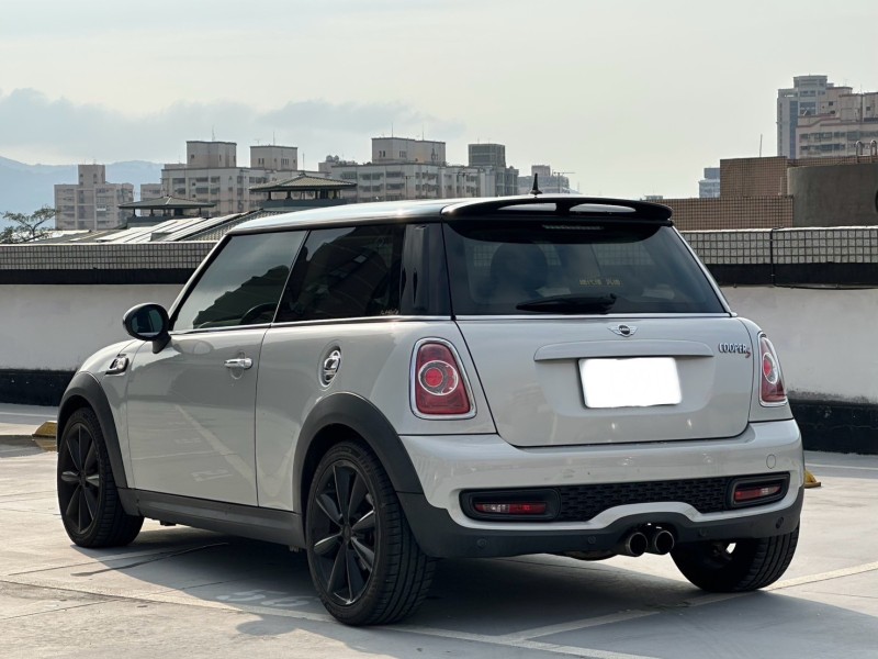MINI  Cooper S 2012 Mini cooper S | 新北市汽車商業同業公會｜TACA優良車商聯盟｜中古、二手車買車賣車公會認證保固