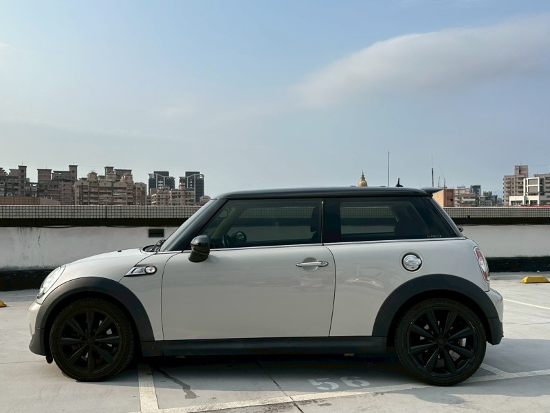 MINI  Cooper S 2012 Mini cooper S | 新北市汽車商業同業公會｜TACA優良車商聯盟｜中古、二手車買車賣車公會認證保固