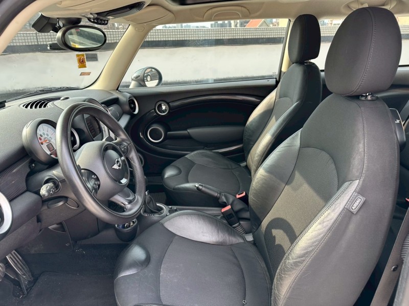 MINI  Cooper S 2012 Mini cooper S | 新北市汽車商業同業公會｜TACA優良車商聯盟｜中古、二手車買車賣車公會認證保固