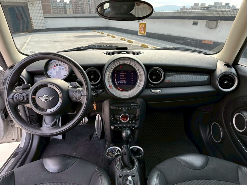 MINI  Cooper S 2012 Mini cooper S | 新北市汽車商業同業公會｜TACA優良車商聯盟｜中古、二手車買車賣車公會認證保固