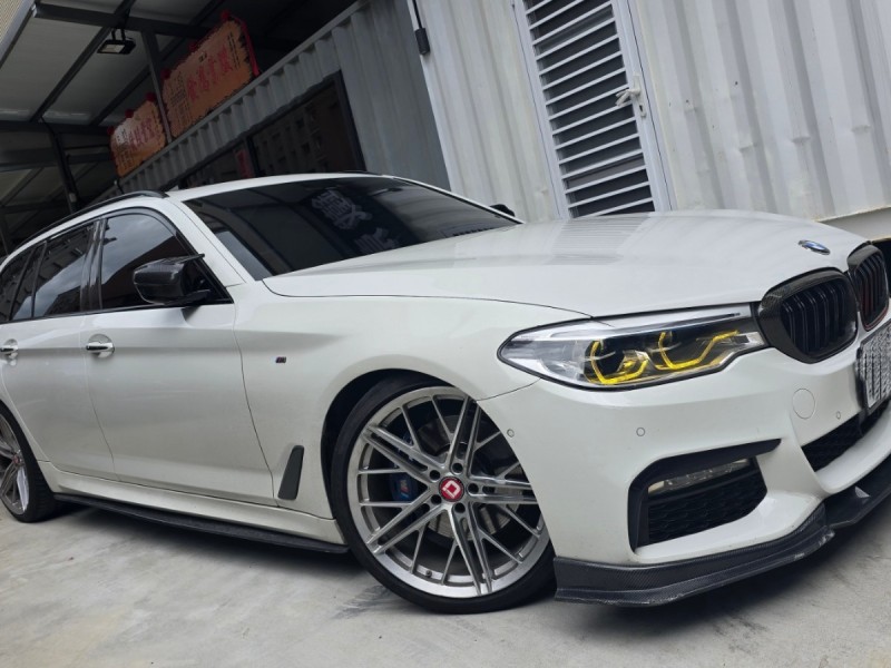 BMW/ 寶馬  5 SERIES  530XI Touring 2018 BMW 530 Touring 全景天窗 | 新北市汽車商業同業公會｜TACA優良車商聯盟｜中古、二手車買車賣車公會認證保固