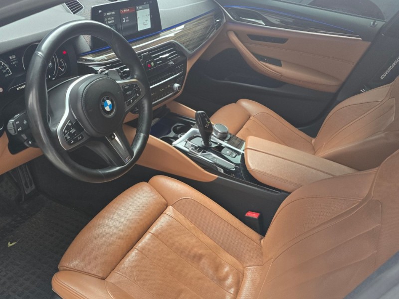 BMW/ 寶馬  5 SERIES  530XI Touring 2018 BMW 530 Touring 全景天窗 | 新北市汽車商業同業公會｜TACA優良車商聯盟｜中古、二手車買車賣車公會認證保固