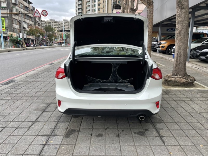 Ford/福特  Focus focus ecoboost 182 17 sla型 (原廠認證中古車) | 新北市汽車商業同業公會｜TACA優良車商聯盟｜中古、二手車買車賣車公會認證保固