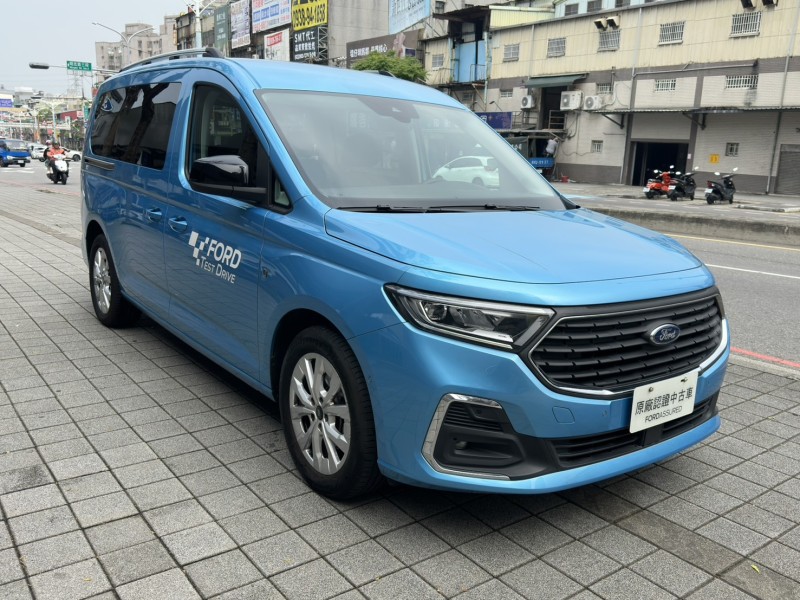 Ford/福特  TOURNEO CONNECT tourneo connect 旅玩家/藍(玩咖版) | 新北市汽車商業同業公會｜TACA優良車商聯盟｜中古、二手車買車賣車公會認證保固