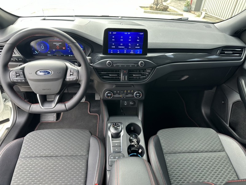 Ford/福特  Focus focus 4d st line lommel x  (原廠認證中古車) | 新北市汽車商業同業公會｜TACA優良車商聯盟｜中古、二手車買車賣車公會認證保固