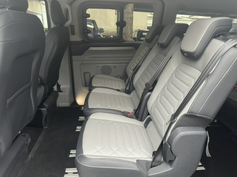 Ford/福特  Tourneo Custom 福特 旅行家 Bus Titanium Pro 8座頂級版  | 新北市汽車商業同業公會｜TACA優良車商聯盟｜中古、二手車買車賣車公會認證保固