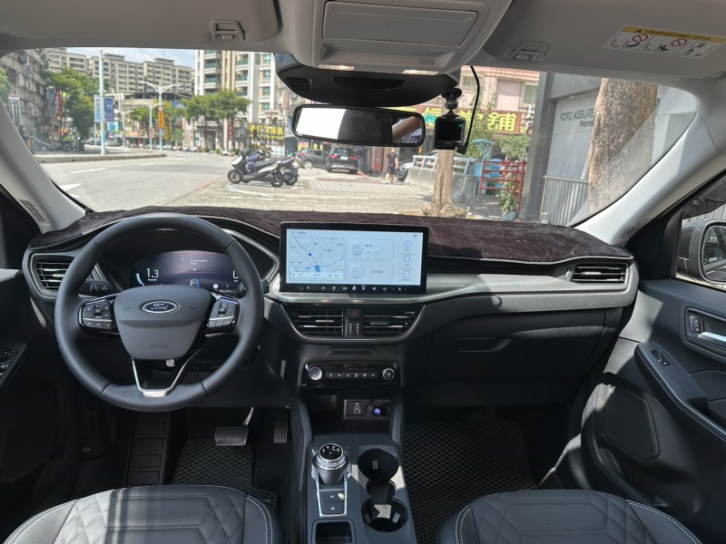 Ford/福特  Kuga 2025 Kuga 1.5 Vignale | 新北市汽車商業同業公會｜TACA優良車商聯盟｜中古、二手車買車賣車公會認證保固
