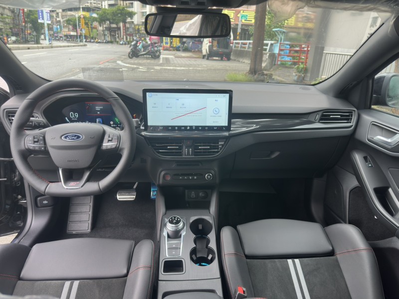 Ford/福特  Focus FOCUS ST WAGON | 新北市汽車商業同業公會｜TACA優良車商聯盟｜中古、二手車買車賣車公會認證保固