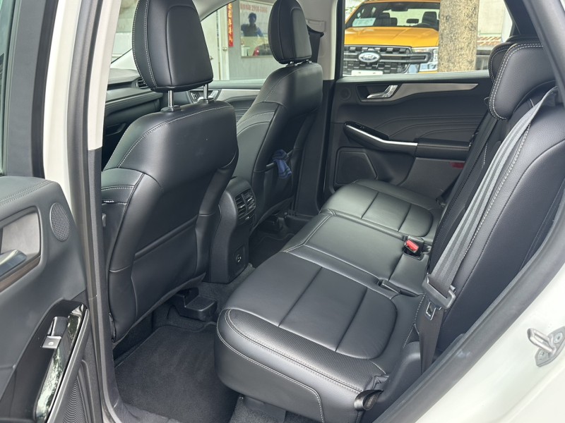 Ford/福特  Kuga Ford Kuga 2021款 21.5年式EcoBoost 180旗艦X  白色 | 新北市汽車商業同業公會｜TACA優良車商聯盟｜中古、二手車買車賣車公會認證保固