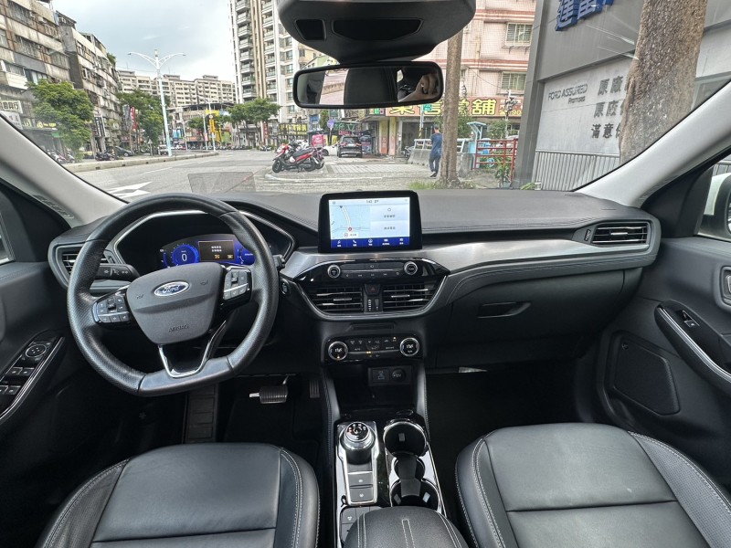 Ford/福特  Kuga Ford Kuga 2021款 21.5年式EcoBoost 180旗艦X  白色 | 新北市汽車商業同業公會｜TACA優良車商聯盟｜中古、二手車買車賣車公會認證保固