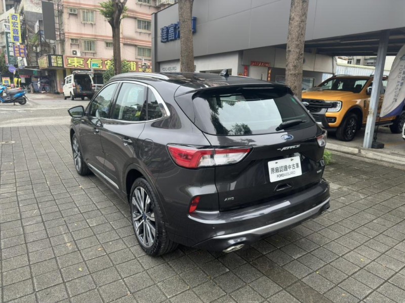Ford/福特  Kuga 2025 Ford Kuga EcoBoost 250 AWD Vignale 灰 | 新北市汽車商業同業公會｜TACA優良車商聯盟｜中古、二手車買車賣車公會認證保固