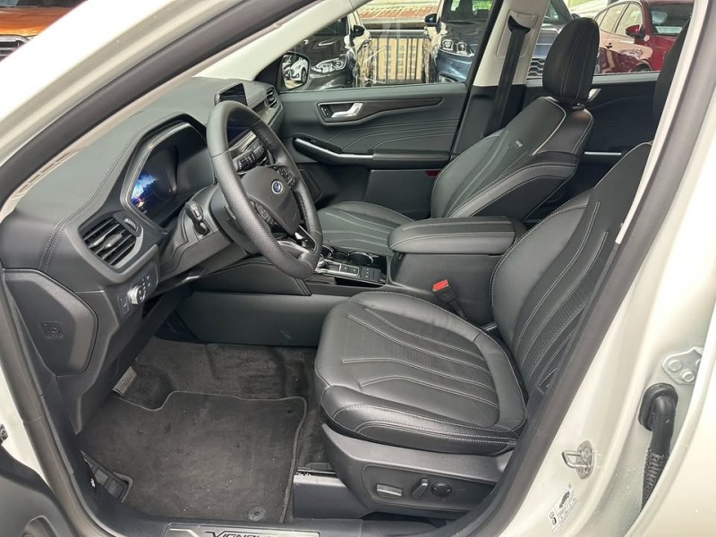 Ford/福特  Kuga 2023 Ford Kuga EcoBoost 250 AWD Vignale 白 | 新北市汽車商業同業公會｜TACA優良車商聯盟｜中古、二手車買車賣車公會認證保固