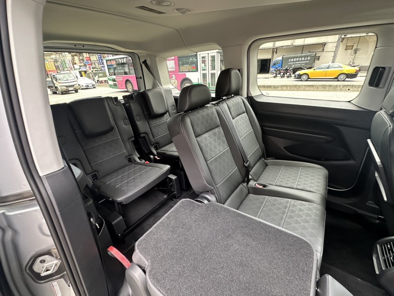 Ford/福特  TOURNEO CONNECT Ford Tourneo Connect 2024款 玩咖版 銀色 | 新北市汽車商業同業公會｜TACA優良車商聯盟｜中古、二手車買車賣車公會認證保固