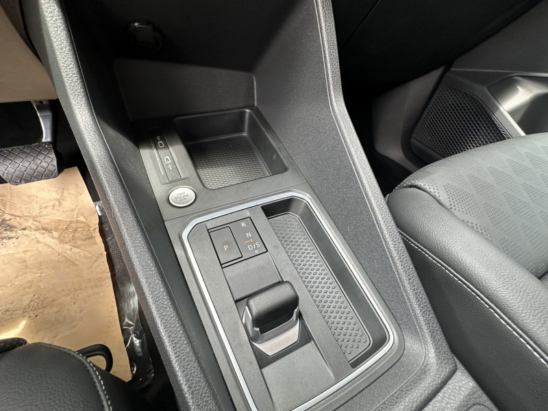 Ford/福特  TOURNEO CONNECT Ford Tourneo Connect 2024款 玩咖版 銀色 | 新北市汽車商業同業公會｜TACA優良車商聯盟｜中古、二手車買車賣車公會認證保固