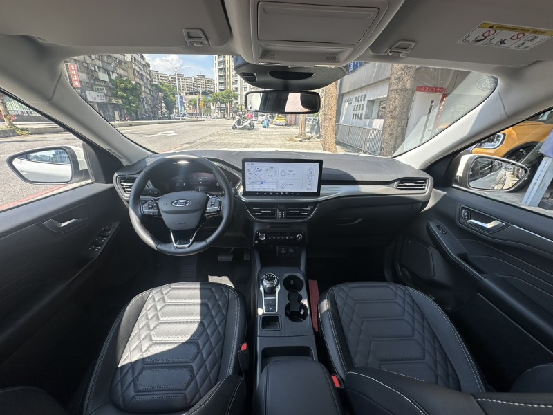 Ford/福特  Kuga Ford Kuga 2025款 1.5T Vignale 白色 | 新北市汽車商業同業公會｜TACA優良車商聯盟｜中古、二手車買車賣車公會認證保固
