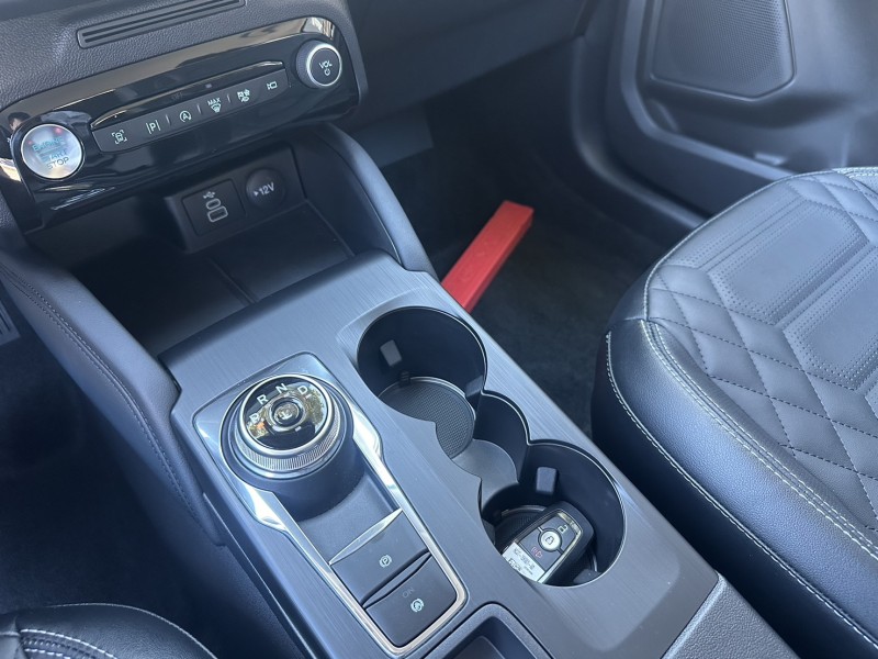 Ford/福特  Kuga Ford Kuga 2025款 1.5T Vignale 黑 | 新北市汽車商業同業公會｜TACA優良車商聯盟｜中古、二手車買車賣車公會認證保固