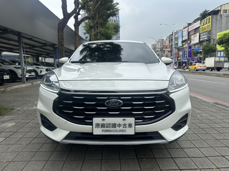 Ford/福特  Kuga Ford Kuga 2022年式EcoBoost 180 Lv2超質型 白色 | 新北市汽車商業同業公會｜TACA優良車商聯盟｜中古、二手車買車賣車公會認證保固