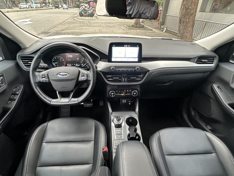 Ford/福特  Kuga Ford Kuga 2022年式EcoBoost 180 Lv2超質型 白色 | 新北市汽車商業同業公會｜TACA優良車商聯盟｜中古、二手車買車賣車公會認證保固