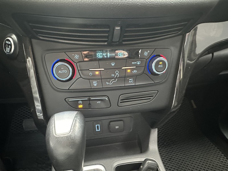 Ford/福特  Kuga Ford Kuga 2017款 180 2WD時尚經典型 (紅) | 新北市汽車商業同業公會｜TACA優良車商聯盟｜中古、二手車買車賣車公會認證保固