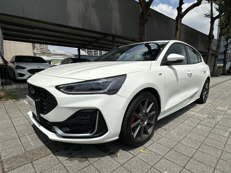 Ford/福特  Focus Ford 2025年  Focus st-line vignale (白) | 新北市汽車商業同業公會｜TACA優良車商聯盟｜中古、二手車買車賣車公會認證保固
