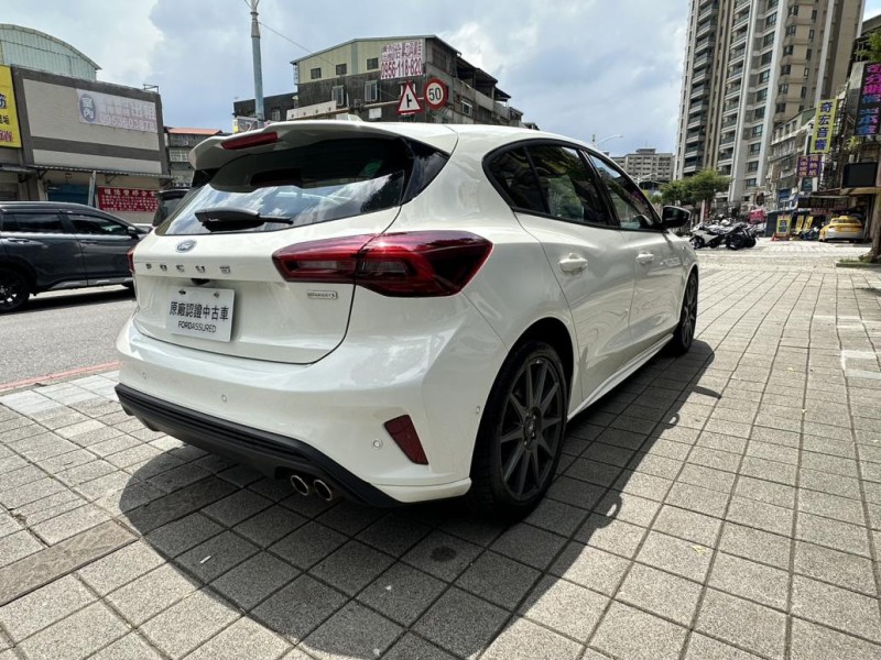 Ford/福特  Focus Ford 2025年  Focus st-line vignale (白) | 新北市汽車商業同業公會｜TACA優良車商聯盟｜中古、二手車買車賣車公會認證保固