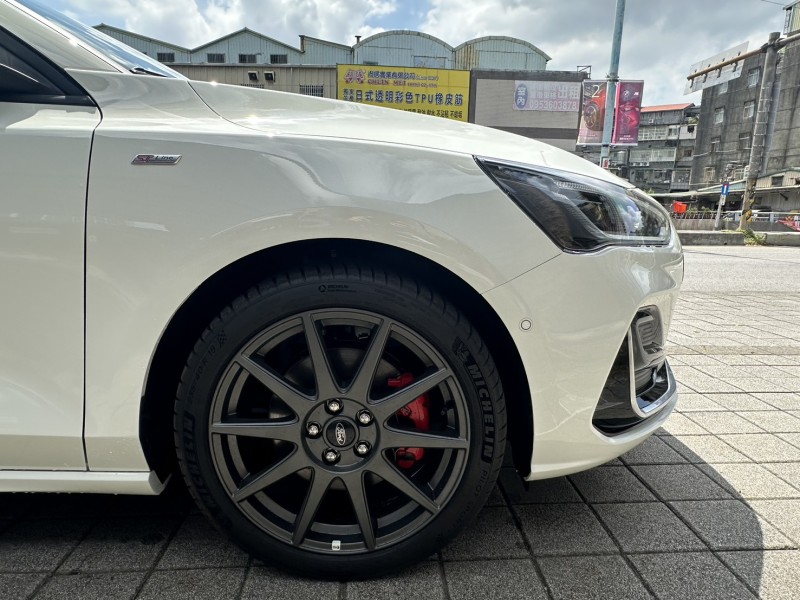 Ford/福特  Focus Ford 2025年  Focus st-line vignale (白) | 新北市汽車商業同業公會｜TACA優良車商聯盟｜中古、二手車買車賣車公會認證保固