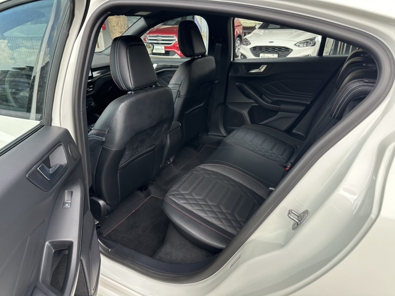 Ford/福特  Focus Ford 2025年  Focus st-line vignale (白) | 新北市汽車商業同業公會｜TACA優良車商聯盟｜中古、二手車買車賣車公會認證保固
