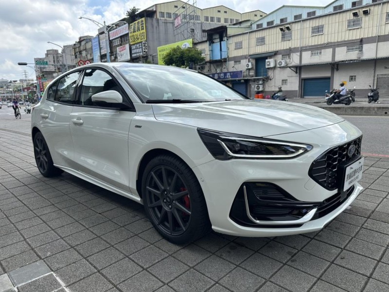 Ford/福特  Focus Ford 2025年  Focus st-line vignale (白) | 新北市汽車商業同業公會｜TACA優良車商聯盟｜中古、二手車買車賣車公會認證保固