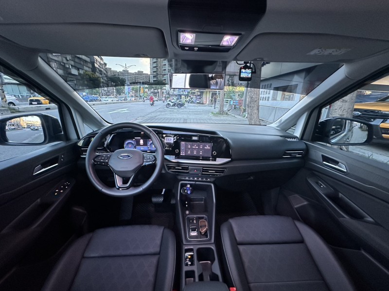 Ford/福特  TOURNEO CONNECT 2024 Ford Tourneo Connect 旅玩家--玩咖版 | 新北市汽車商業同業公會｜TACA優良車商聯盟｜中古、二手車買車賣車公會認證保固
