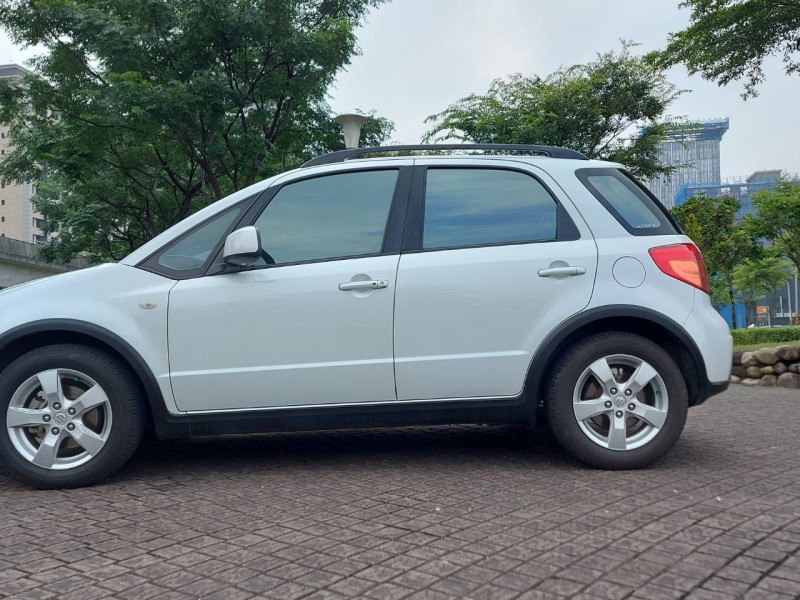 Suzuki  SX4 09年 SUZUKI SX4 | 新北市汽車商業同業公會｜TACA優良車商聯盟｜中古、二手車買車賣車公會認證保固