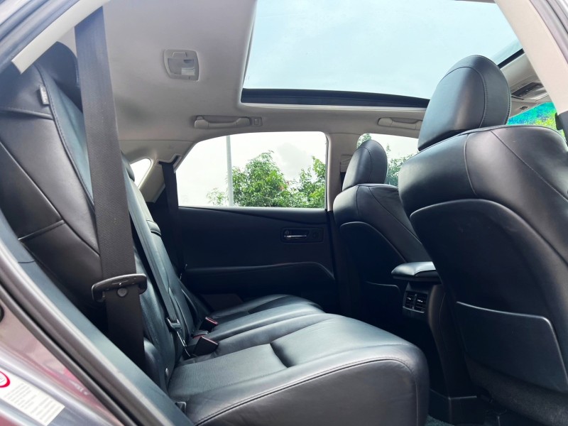 Lexus  RX 跑少 油電 原版件 無待修 | 新北市汽車商業同業公會｜TACA優良車商聯盟｜中古、二手車買車賣車公會認證保固